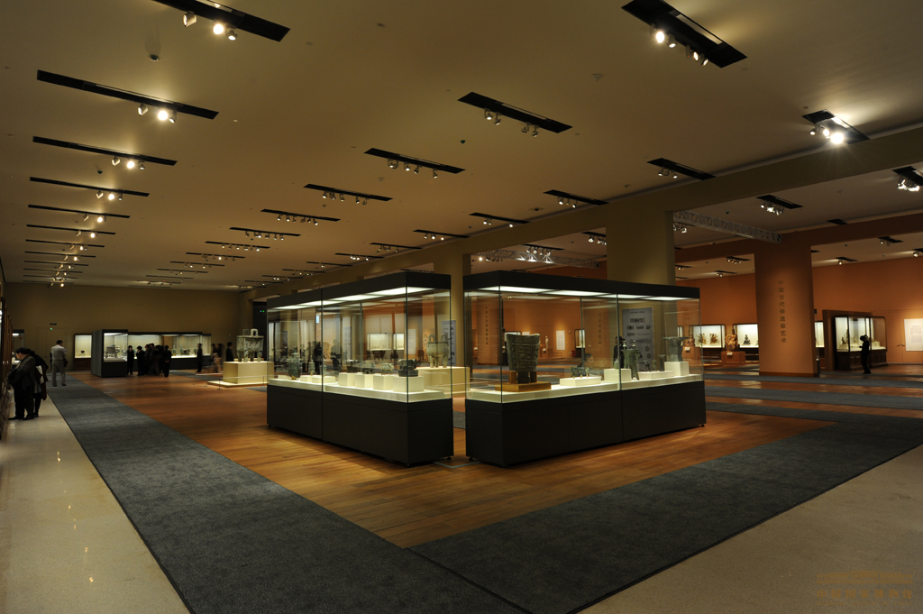 中國(guó)古代青銅器藝術(shù)展展柜設(shè)計(jì)樣式-克里克展柜設(shè)計(jì)制作 中國(guó)古代青銅器藝術(shù)展展柜設(shè)計(jì)樣式-克里克展柜設(shè)計(jì)制作