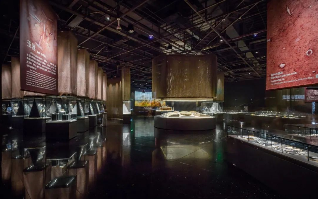 克里克對金沙遺址博物館第三展廳展柜玻璃、燈光、密封性、柜體結(jié)構(gòu)和安全性能進行了全面升級